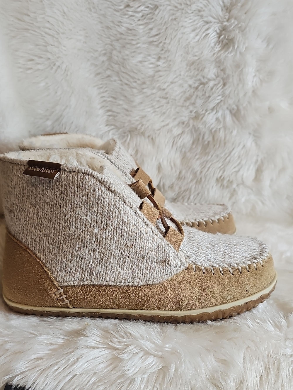 : Minnetonka Women’s Cozy Knit Faux Fur Winter Booties Size 7